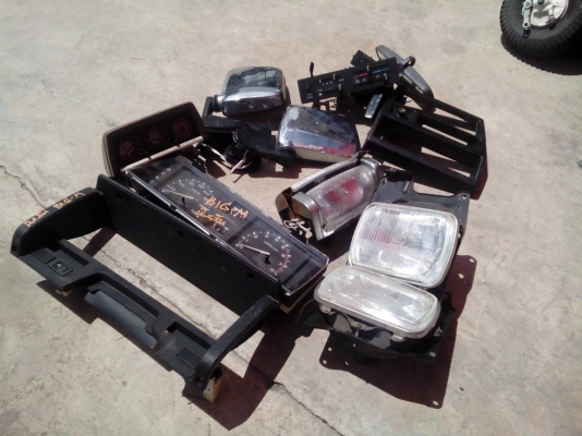 ขาย อะไหล่ BIG-M เก่าญี่ปุ่น เเยกได้ครับ