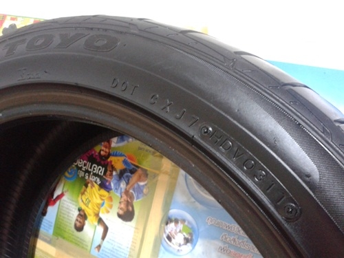 ยางยุ่น,225-45-18 TOYO'DRB ดอกหนาปี11หนึ่งคู่ 2,500 ยางยุ่น,225-45-18 TOYO'DRB ดอกหนาปี11หนึ่งคู่ 2,500