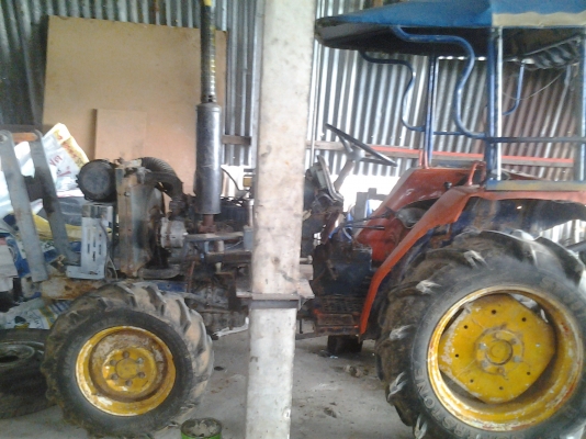 มีพาน5ขายตามสภาพรถไถ20แรงมีโฟวินมีดันหน้าแตถอดออกยังไม่ได้ประกอบ มีพาน5ขายตามสภาพรถไถ20แรงมีโฟวินมีดันหน้าแตถอดออกยังไม่ได้ประกอบ