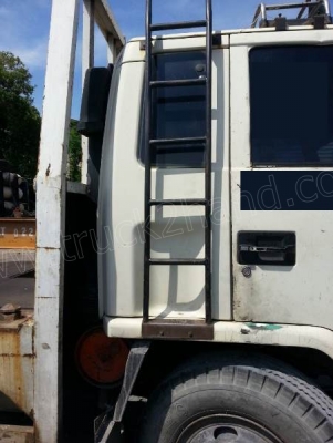 รถบรรทุก 10 ล้อพื้นเรียบ ISUZU รุ่น FTR125Y มีแอร์ พวงมาลัยเพาเวอร์ ระบบเบรคทริฟฟี่