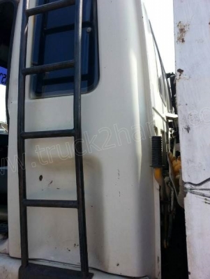 รถบรรทุก 10 ล้อพื้นเรียบ ISUZU รุ่น FTR125Y มีแอร์ พวงมาลัยเพาเวอร์ ระบบเบรคทริฟฟี่