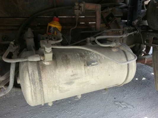 รถบรรทุก 10 ล้อพื้นเรียบ ISUZU รุ่น FTR125Y มีแอร์ พวงมาลัยเพาเวอร์ ระบบเบรคทริฟฟี่