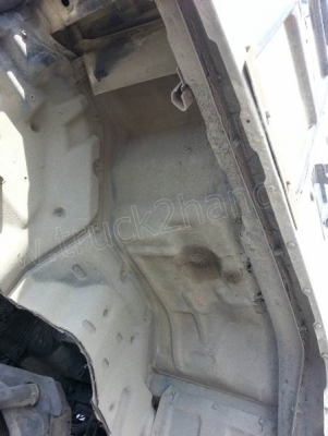 รถบรรทุก 10 ล้อพื้นเรียบ ISUZU รุ่น FTR125Y มีแอร์ พวงมาลัยเพาเวอร์ ระบบเบรคทริฟฟี่