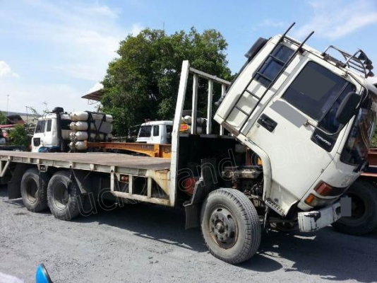 รถบรรทุก 10 ล้อพื้นเรียบ ISUZU รุ่น FTR125Y มีแอร์ พวงมาลัยเพาเวอร์ ระบบเบรคทริฟฟี่