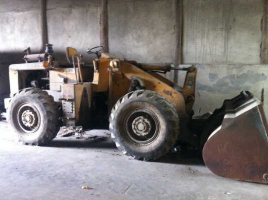 ขาย รถตักล้อยาง