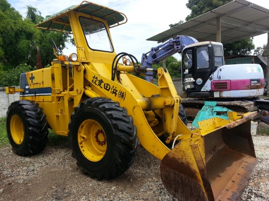 รถตัก KOMATSU  510 นำเข้าจาก ญี่ปุ่น แท้ 1000\% สวยมาก ขายถูก 090-986-2521