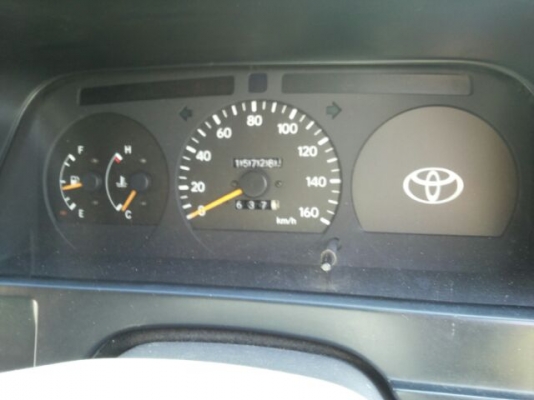 รถตู้ TOYOTA  ตาเหยี่ยว ปี 2000 ( มือเดียว ) ใช้น้อย พร้อมใช้