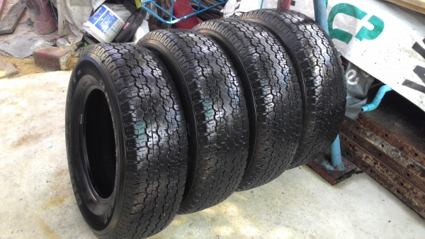 ขายยาง BRIDGSTONE DUELER 245/70/16 H/T689 สวยยางรถบ้าน 4 เส้น 4000บาท