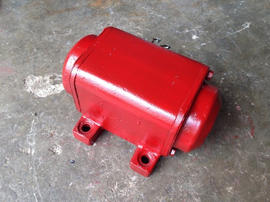 ขายมอเตอร์สั่น-เขย่า Mikasa 0.5 HP. 380 V made in Japan สภาพดี วิ่งนิ่ม สั่นแรง พร้อมใช้งาน ขายมอเตอร์สั่น-เขย่า Mikasa 0.5 HP. 380 V made in Japan สภาพดี วิ่งนิ่ม สั่นแรง พร้อมใช้งาน