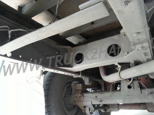 10 ล้อ ISUZU กระบะบรรทุกพื้นเรียบ  ปีจดทะเบียน 2541สภาพพร้อมใช้งาน