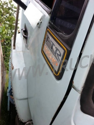 10 ล้อ ISUZU กระบะบรรทุกพื้นเรียบ  ปีจดทะเบียน 2541สภาพพร้อมใช้งาน