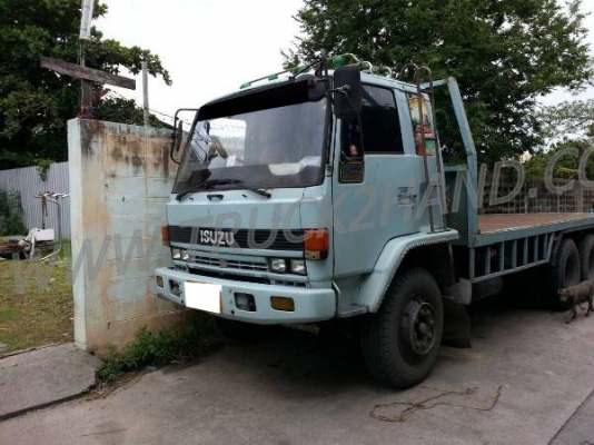 10 ล้อ ISUZU กระบะบรรทุกพื้นเรียบ  ปีจดทะเบียน 2541สภาพพร้อมใช้งาน