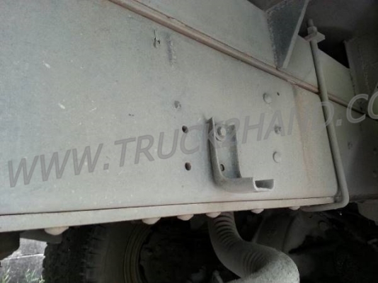 10 ล้อ ISUZU กระบะบรรทุกพื้นเรียบ  ปีจดทะเบียน 2541สภาพพร้อมใช้งาน