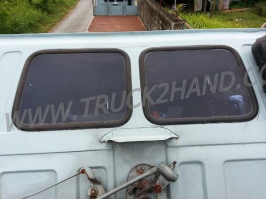 10 ล้อ ISUZU กระบะบรรทุกพื้นเรียบ  ปีจดทะเบียน 2541สภาพพร้อมใช้งาน