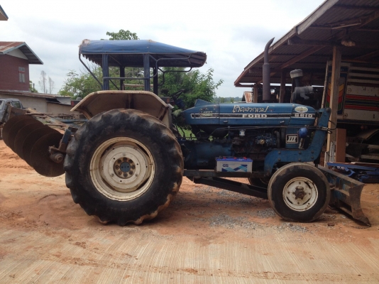 ขายรถไถford 77 เสื้อลาย5500 พร้อมใช้งาน เอกสารพร้อม