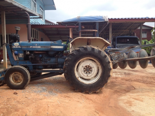 ขายรถไถford 77 เสื้อลาย5500 พร้อมใช้งาน เอกสารพร้อม