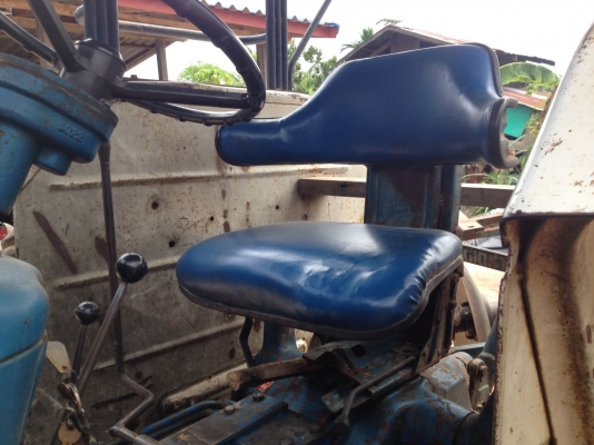 ขายรถไถford 77 เสื้อลาย5500 พร้อมใช้งาน เอกสารพร้อม