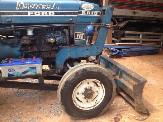 ขายรถไถford 77 เสื้อลาย5500 พร้อมใช้งาน เอกสารพร้อม