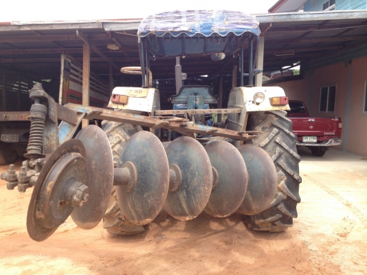 ขายรถไถford 77 เสื้อลาย5500 พร้อมใช้งาน เอกสารพร้อม