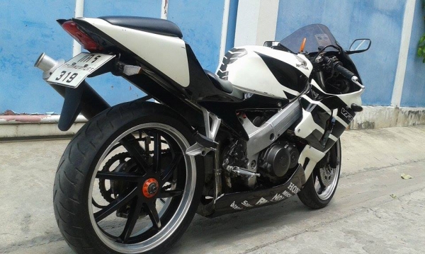 ขายด่วน Honda VFR nc30 400cc.แฟริ่งแต่ง rc211 ขายด่วน Honda VFR nc30 400cc.แฟริ่งแต่ง rc211