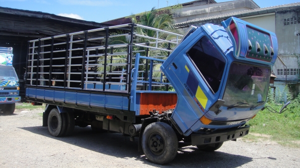 ISUZU NPR เครื่อง115 ยาว5เมตร แอร์ เพาเวอร์ รถสวยพร้อมใช้