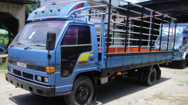 ISUZU NPR เครื่อง115 ยาว5เมตร แอร์ เพาเวอร์ รถสวยพร้อมใช้