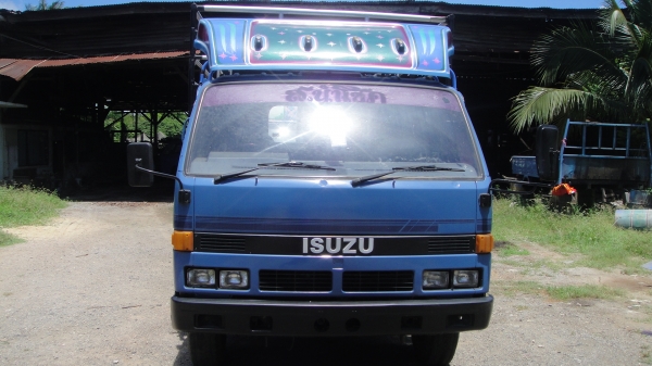 ISUZU NPR เครื่อง115 ยาว5เมตร แอร์ เพาเวอร์ รถสวยพร้อมใช้