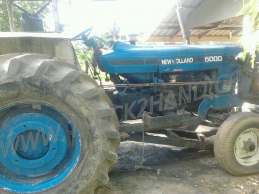 รถไถ ยี่ห้อ FORD รุ่น 6610 พร้อมอุปกรณ์ และเล่มทะเบียน สภาพพร้อมใช้งาน