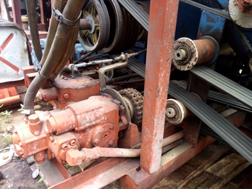 รถเกี่ยวข้าวราคาถูก 6BF1  ไดกิ้น 20 ตัวเดิน8 ปั๊มมอเตอร์ คายาบา