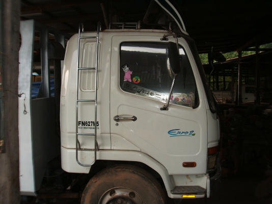 ขายด่วนรถสิบล้อเทลเลอร์ มิตซู 225 แรงม้า เครื่องยนต์ 6M61 กำลังแล็บลายกระบะท้ายลาดอยู่ ขายด่วนรถสิบล้อเทลเลอร์ มิตซู 225 แรงม้า เครื่องยนต์ 6M61 กำลังแล็บลายกระบะท้ายลาดอยู่