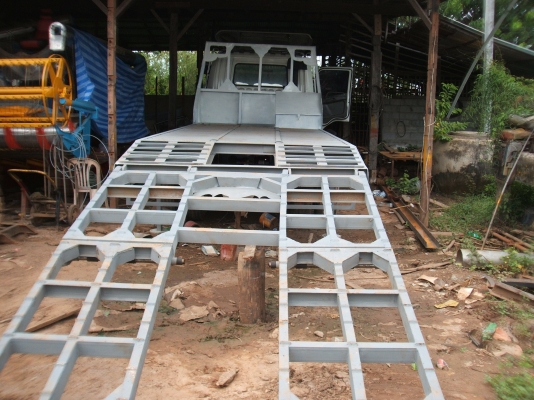 ขายด่วนรถสิบล้อเทลเลอร์ มิตซู 225 แรงม้า เครื่องยนต์ 6M61 กำลังแล็บลายกระบะท้ายลาดอยู่ ขายด่วนรถสิบล้อเทลเลอร์ มิตซู 225 แรงม้า เครื่องยนต์ 6M61 กำลังแล็บลายกระบะท้ายลาดอยู่