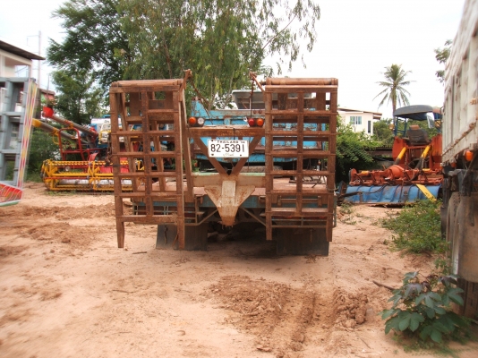 ขายรถบรรทุกสิบล้อ อีซูซุ 175 แรงม้า สองเพลา ยาง 825 คัตซีสวย เครื่องดี สภาพพร้อมใช้ พร้อมโอน ขายรถบรรทุกสิบล้อ อีซูซุ 175 แรงม้า สองเพลา ยาง 825 คัตซีสวย เครื่องดี สภาพพร้อมใช้ พร้อมโอน