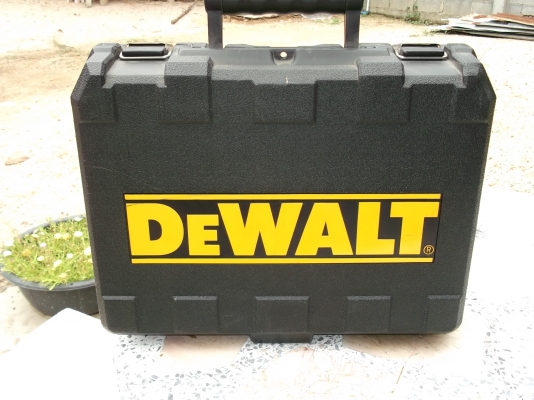 ขาย สว่าน 3 ระบบ DEWALT ลดราคาครับ 4500 บาท