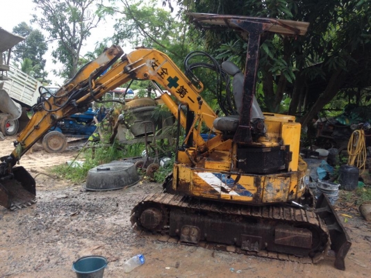 ขายรถแบคโฮเล็ก นิสสัน pc 30