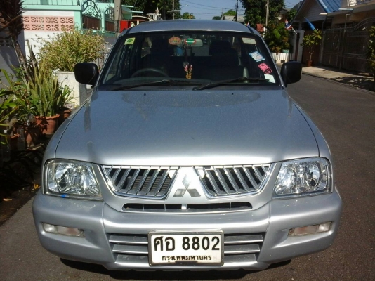 รถกระบะมิตซูบิชิสตาด้าปี2005สีบรอนเงิน4ประตู แอร์วิทยุCDวางเครื่อง1JZฝาดำเกียร์ออโต้ แก๊สLPGลงเล่มแล้ว ไม่มีชนหนัก  ID Line=  arnat1028 ครับ