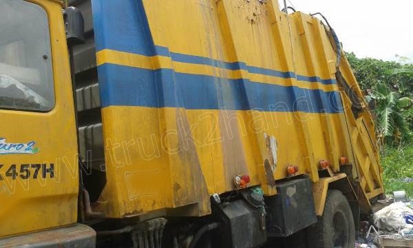 รถขยะ 6 ล้อ MITSUBISHI FUSO รุ่น FK457H