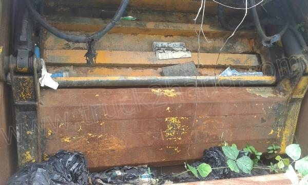 รถขยะ 6 ล้อ MITSUBISHI FUSO รุ่น FK457H