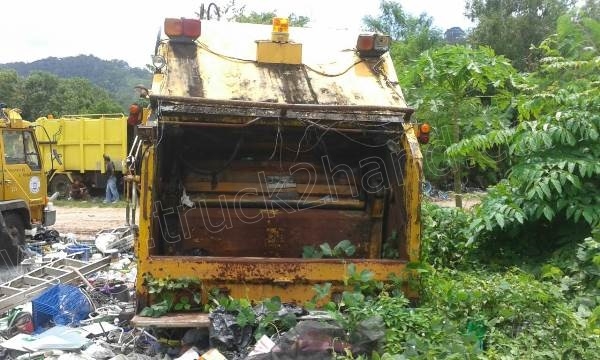 รถขยะ 6 ล้อ MITSUBISHI FUSO รุ่น FK457H