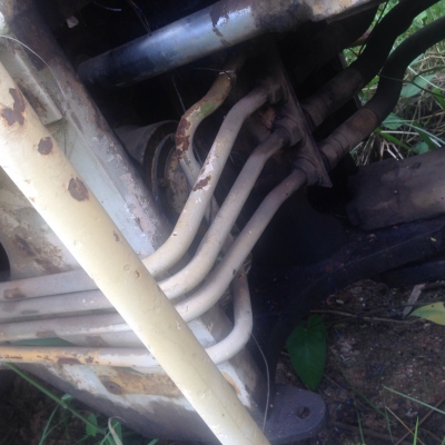 ขายด่วน CAT 910 รถตักล้อยางเอวอ่อน ขายตามสภาพครับ เก็บรายละเอียดอีกไม่มากครับ เครื่องยนต์เดิมๆสภาพดี ระบบไฮดรอลิกส์มีปัญหาต้องแก้ไขครับ โดยรวมอุปกรณ์ยังอยู่ครบครับ เอกสารสัญญาซื้อขาย ราคาต่อรองได้ครับ