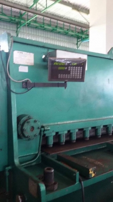 เครื่องตัดLVD10ฟุต13มิลสภาพพร้อมใช้มีจอ เครื่องตัดLVD10ฟุต13มิลสภาพพร้อมใช้มีจอ