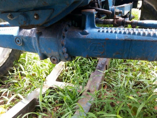 รถไถฟอร์ด รุ่น 7610 2 เพลา. สนใจติดต่อ 081 - 6079515 รถไถฟอร์ด รุ่น 7610 2 เพลา. สนใจติดต่อ 081 - 6079515