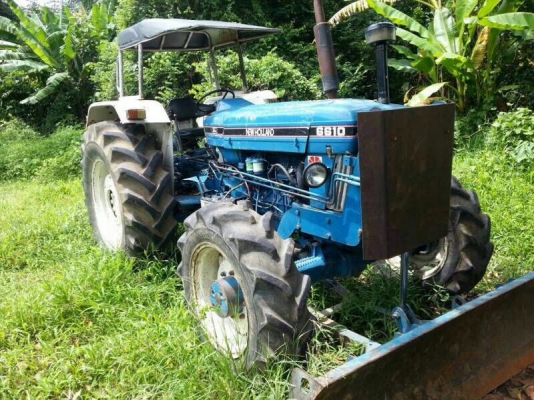 รถไถฟอร์ด รุ่น 7610  2 เพลา.  สนใจติดต่อ 081 - 6079515