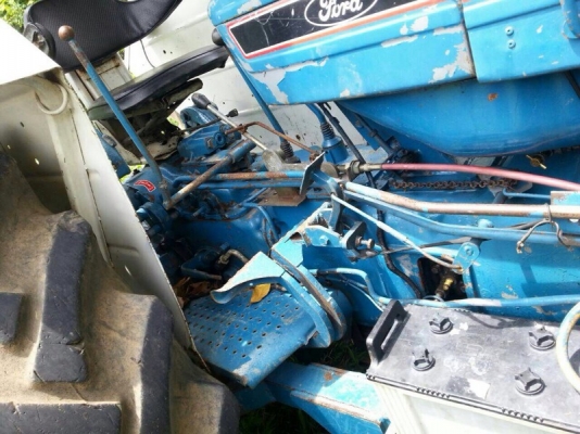 รถไถฟอร์ด รุ่น 7610 2 เพลา. สนใจติดต่อ 081 - 6079515 รถไถฟอร์ด รุ่น 7610 2 เพลา. สนใจติดต่อ 081 - 6079515