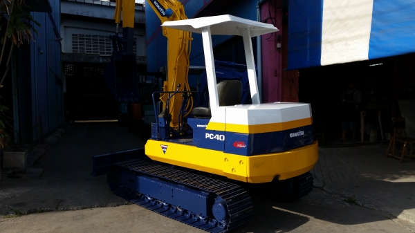ขาย รถขุด KOMATSU รุ่น PC40-6- แทร็กเหล็ก มือสองญี่ปุ่น ขาย รถขุด KOMATSU รุ่น PC40-6- แทร็กเหล็ก มือสองญี่ปุ่น