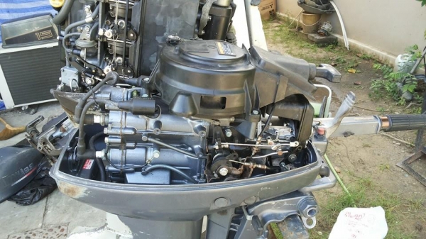 ยามาฮ่า 9.9 ฝามลเกียร์หน้า 32500 บาท ยามาฮ่า 9.9 ฝามลเกียร์หน้า 32500 บาท