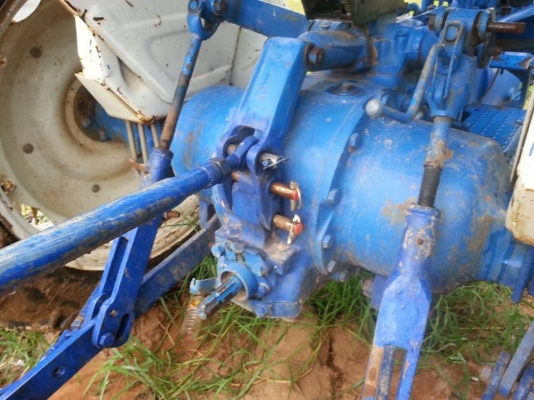 ขายรถไถฟอร์ด 4000 เครื่อง T7 อุปกรณ์ผานหลัง สภาพสวย พร้อมใช้งาน เอกสารเล่มทะเบียนพร้อมโอน สนใจโทร090-8588220คุณนะ ID:narong498 หรือ www.truck.in.th/498 ขายรถไถฟอร์ด 4000 เครื่อง T7 อุปกรณ์ผานหลัง สภาพสวย พร้อมใช้งาน เอกสารเล่มทะเบียนพร้อมโอน สนใจโทร090-8588220คุณนะ ID:narong498 หรือ www.truck.in.th/498