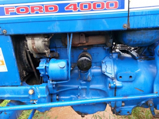 ขายรถไถฟอร์ด 4000 เครื่อง T7 อุปกรณ์ผานหลัง สภาพสวย พร้อมใช้งาน เอกสารเล่มทะเบียนพร้อมโอน สนใจโทร090-8588220คุณนะ ID:narong498 หรือ www.truck.in.th/498 ขายรถไถฟอร์ด 4000 เครื่อง T7 อุปกรณ์ผานหลัง สภาพสวย พร้อมใช้งาน เอกสารเล่มทะเบียนพร้อมโอน สนใจโทร090-8588220คุณนะ ID:narong498 หรือ www.truck.in.th/498