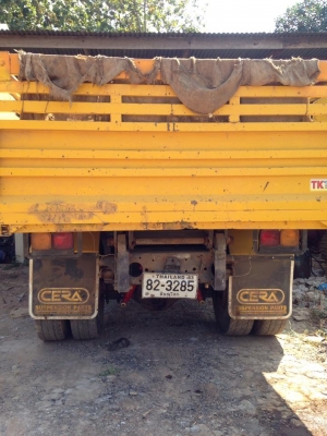 ขายรถ 6ล้อใหญ่พร้อมดั้ม มิตซูบิชิ FN 527S  10สปีดเกียร์ฟุตเลอร์  2เพลา ต่อรองราคาได้