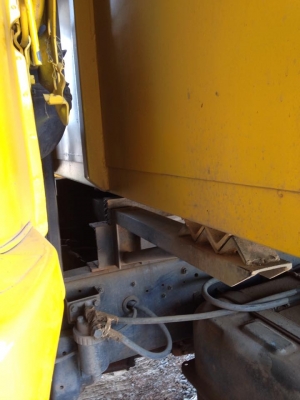 ขายรถ 6ล้อใหญ่พร้อมดั้ม มิตซูบิชิ FN 527S  10สปีดเกียร์ฟุตเลอร์  2เพลา ต่อรองราคาได้