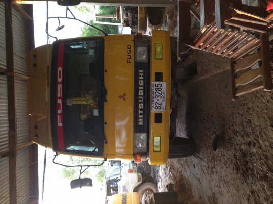 ขายรถ 6ล้อใหญ่พร้อมดั้ม มิตซูบิชิ FN 527S  10สปีดเกียร์ฟุตเลอร์  2เพลา ต่อรองราคาได้